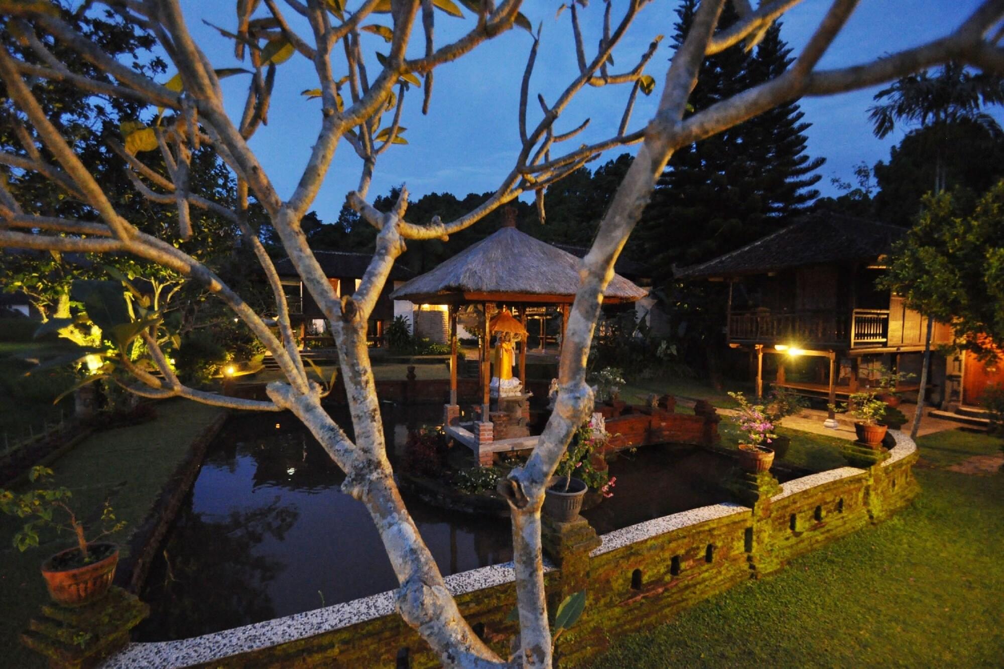 Puri Lumbung Cottages Gobleg  Exteriör bild